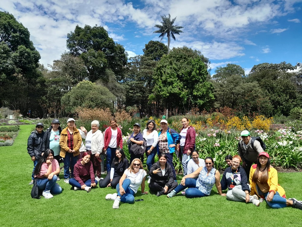 Estudiantes en jardin botanico