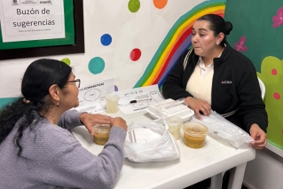 Un almuerzo que derribó barreras: personas mayores y voluntarios de Camacol cambian platos por historias de vida