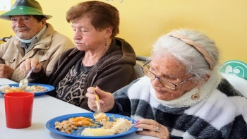 Bogotá Sin Hambre 2.0 también llega a las Casas de la Sabiduría para fortalecer la seguridad alimentaria de las personas mayores