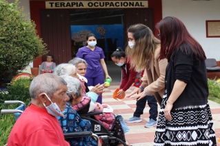 En la Comunidad de Cuidado San Pedro, 170 personas mayores reciben atención integral 