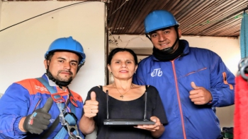 ¡Galardonado con el Premio Latam Digital 2026, el programa Conexión Social llega a Santa Fe y alcanza los 75.000 hogares conectados!