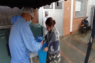 Bogotá aumenta sus servicios de atención a población vulnerable y mejora los menús de los refrigerios