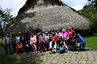 El Jardín Botánico recibió visitantes del Centro Día La Fraternidad