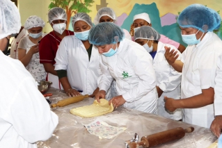 Indígenas del cabildo Ambika de Usme le apuestan a la producción de pan artesanal