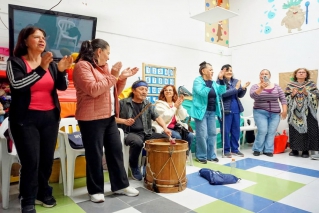 Beneficiarias del Centro de Desarrollo Comunitario José Antonio Galán le cantan a la vida