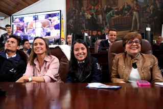 Secretaria María Consuelo Araújo anuncia acciones para los jóvenes de Bogotá