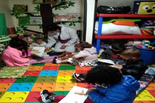 Jardines infantiles nocturnos que permiten que las familias puedan reactivar sus estudios y trabajo