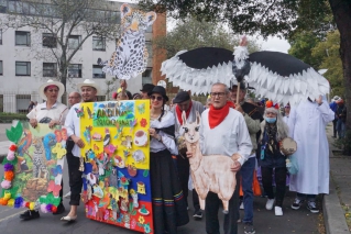 Un carnaval que hizo bailar los recuerdos de las personas mayores de la Comunidad de Cuidado El Bosque