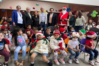 Papá Noel les cumplió en esta Navidad a los niños y niñas del jardín infantil La Cabaña