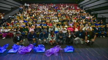 De espectadores a protagonistas: personas mayores llevan su voz al cine en Bogotá