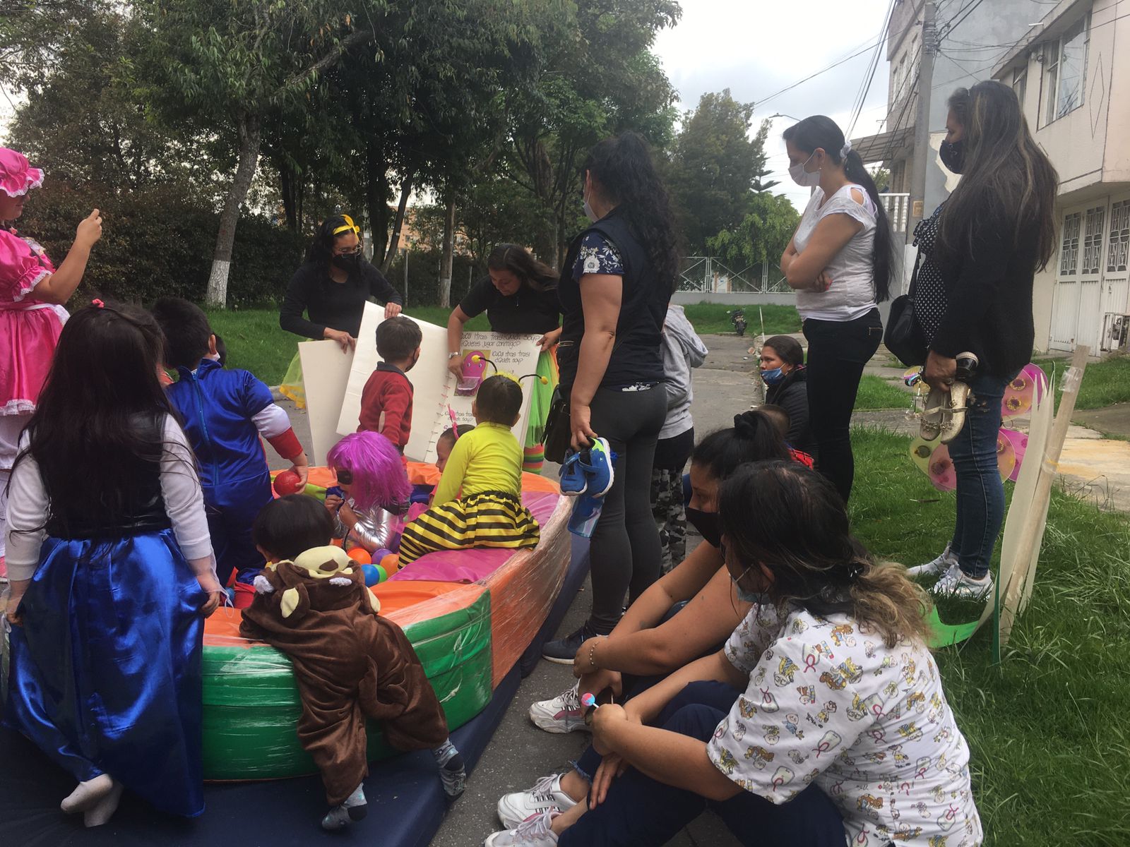 Jardines al Parque Literario 3