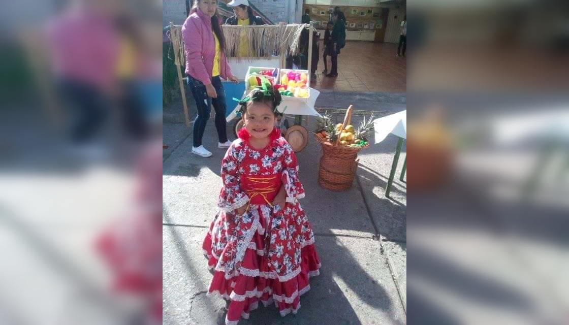 foto de mariana con su vestido