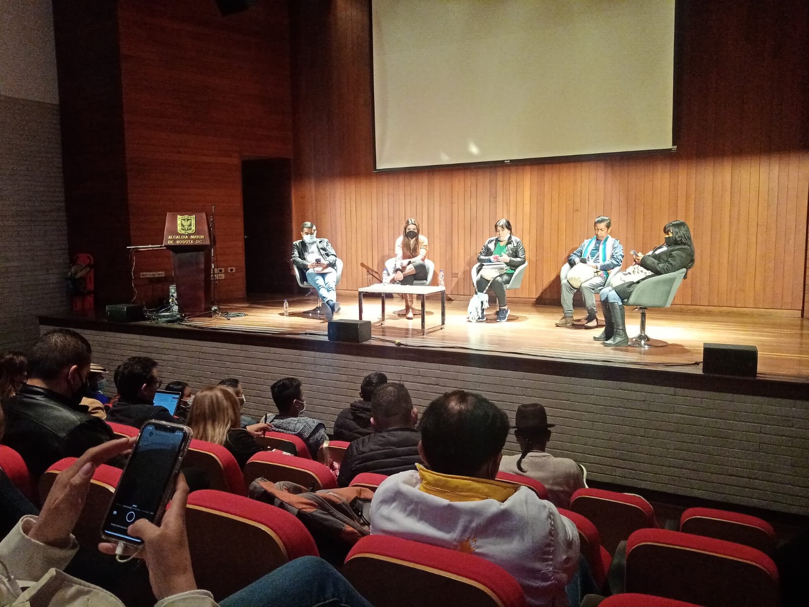foto de encuentro de subdirecciones locales 1