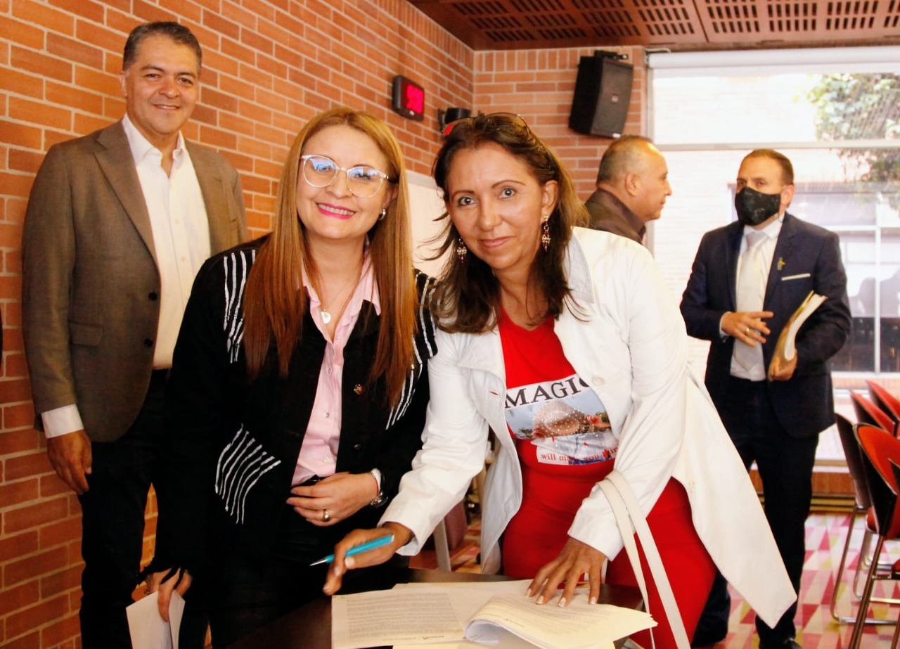 se firmaron los Acuerdos Laborales 2
