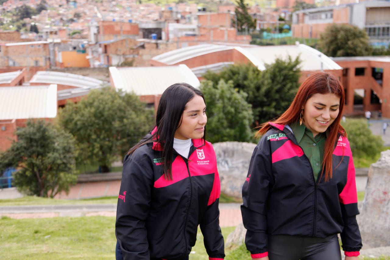 jóvenes del programa Parceros 2