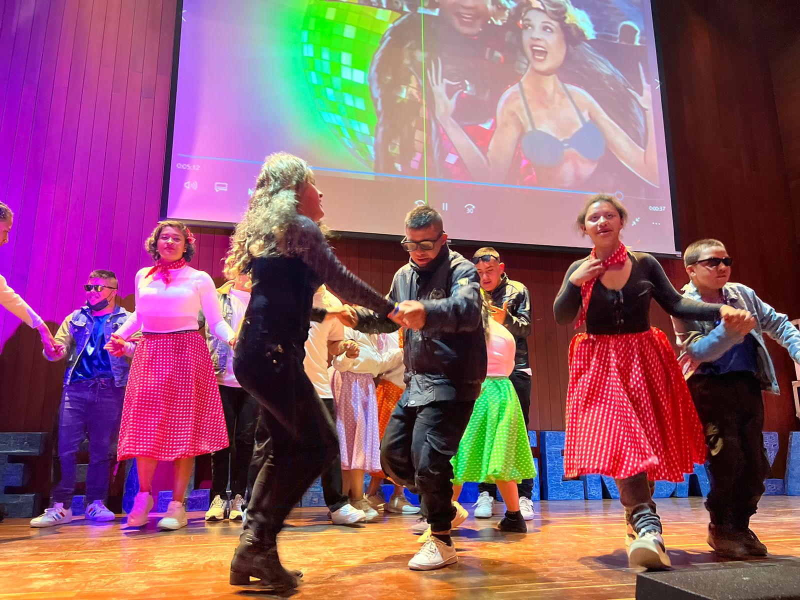 muestra artística del Festival CreSer 3