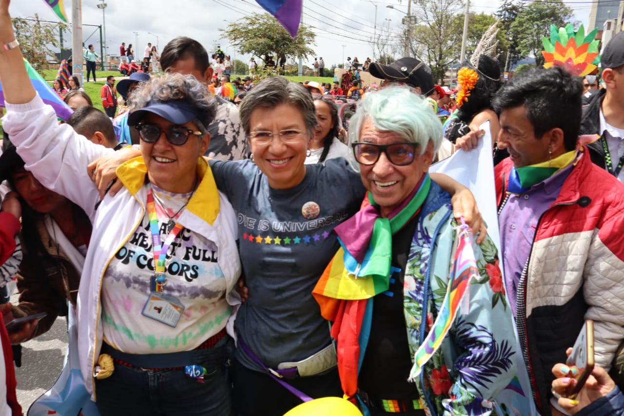 Bogotá marchó con orgullo: Comunidad LGBTI inició la conmemoración del Día  mundial del Orgullo gay