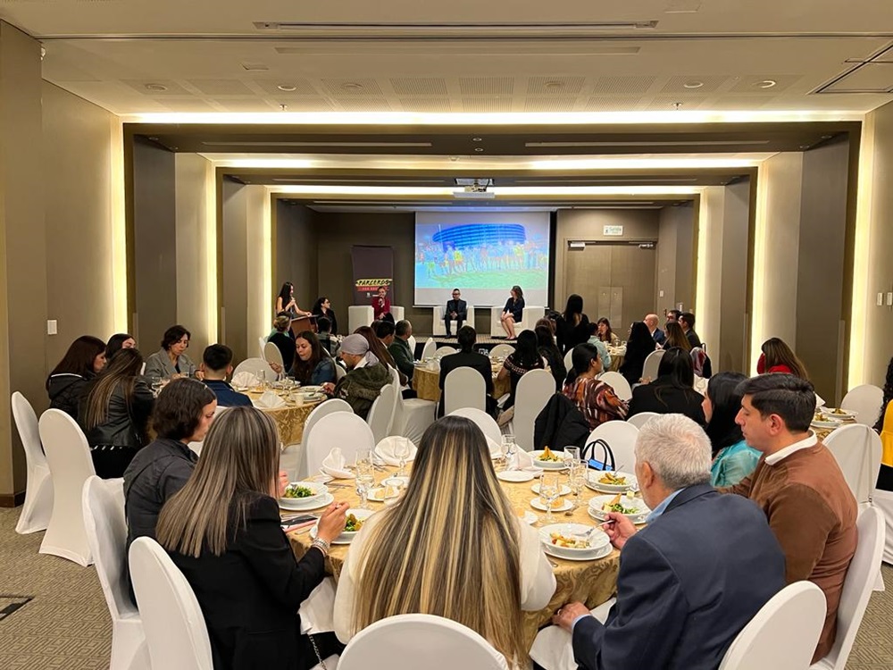 Evento de reconocimiento al programa jóvenes parceros
