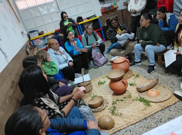 foto dialogo de saberes en casa de pensamiento