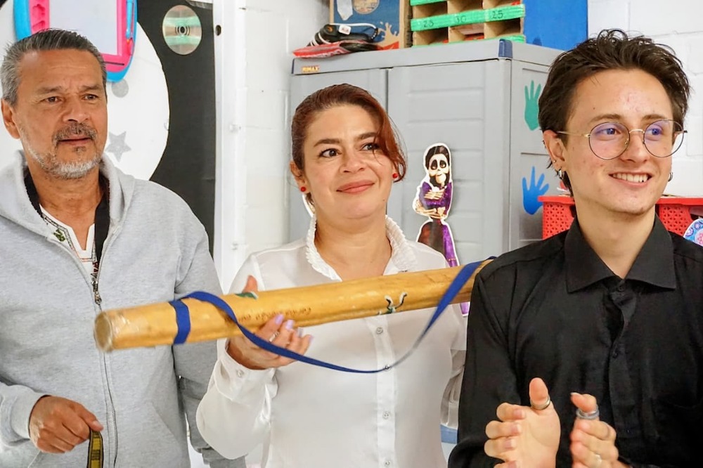 Foto CDC Jose Antonio Galan y beneficiarios de talleres y cursos