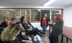 foto de mujeres con diplomas 2