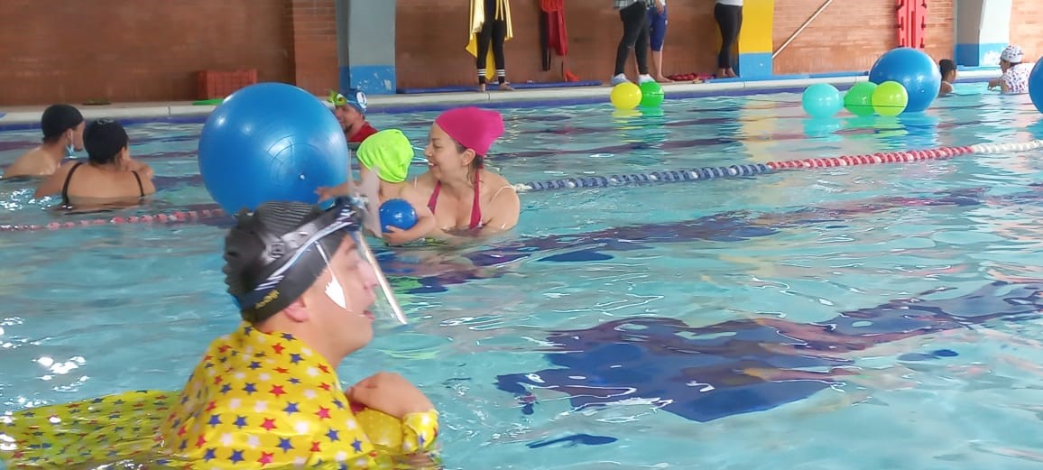 fotos de usuarios en piscina 2