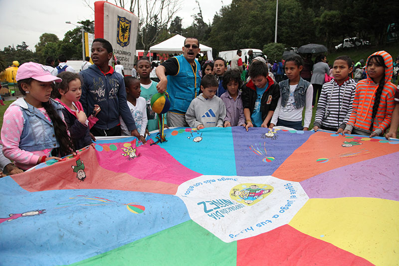 Fotos de niños jugando 10