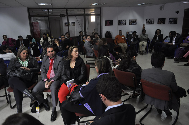 Asistentes del taller juridico 4