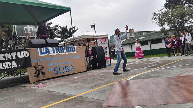 Fotos de jovenes de bogota con alcalde 5
