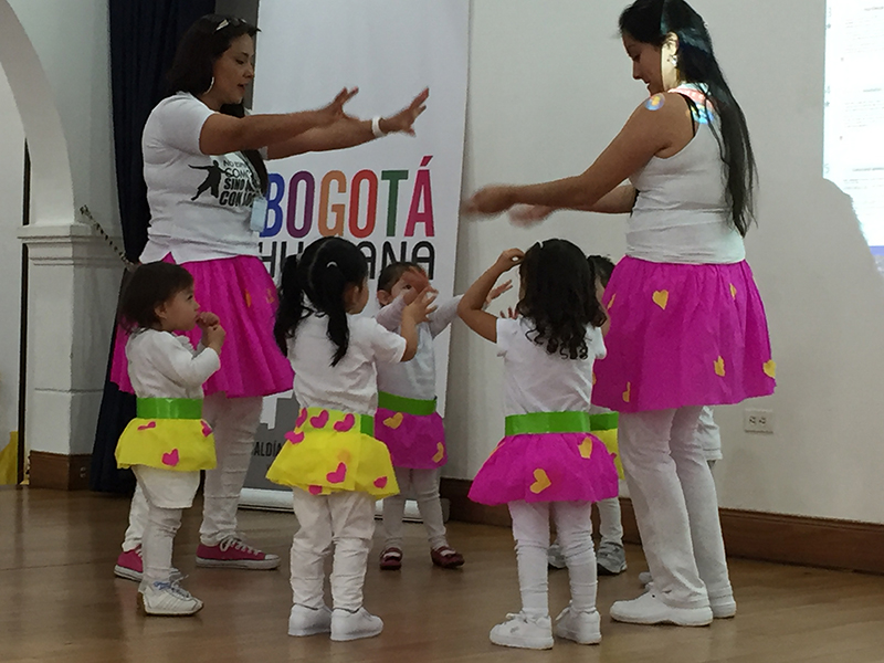 foto de niños en el foro la vida en boca 5