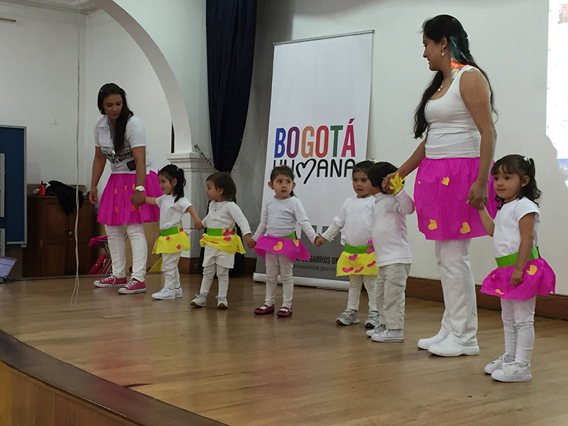 foto de niños en el foro la vida en boca 6