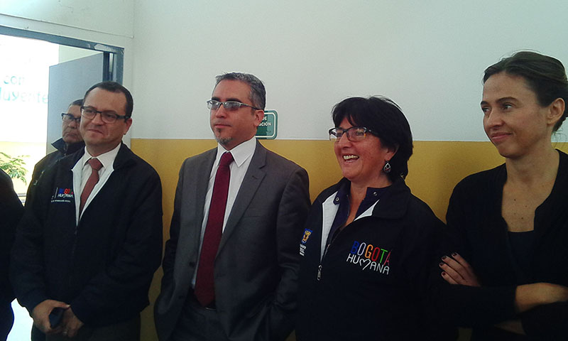 Embajadores de visita en Martires 3