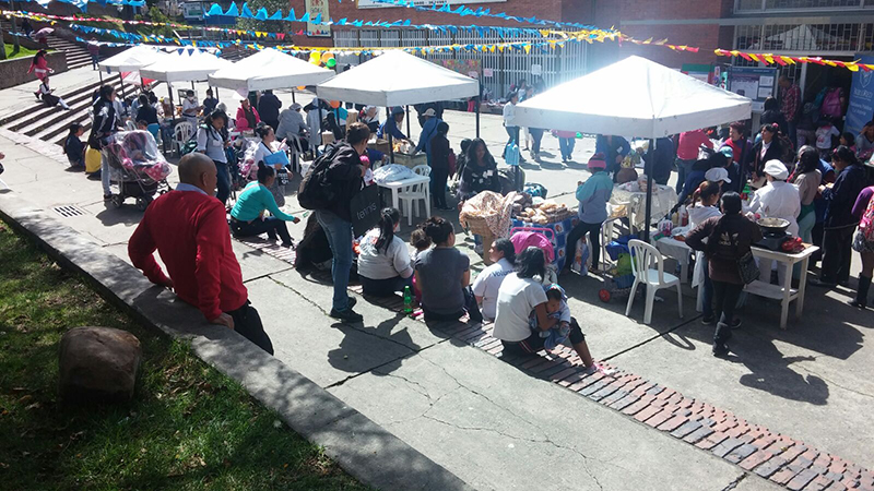 Foto de participantes en teatro dela paz 3