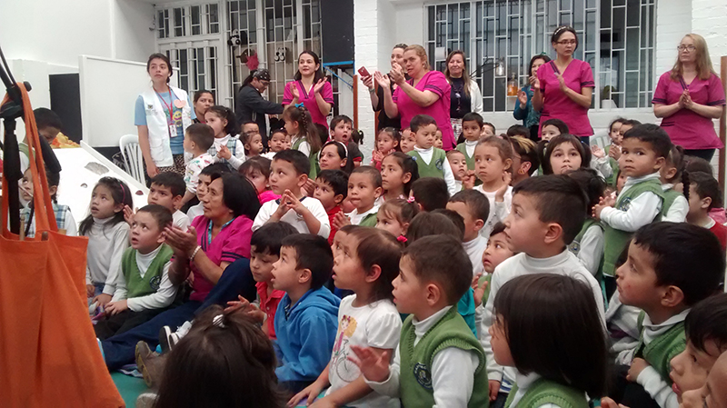 Foto de niños y niñas en jardin 5