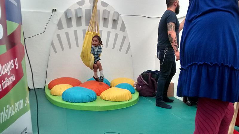 Foto de niños y niñas en jardin 6