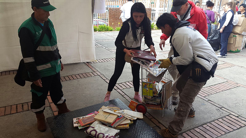 Foto de participantes en el evento Reciclar, Reutilizar y Reducir 3