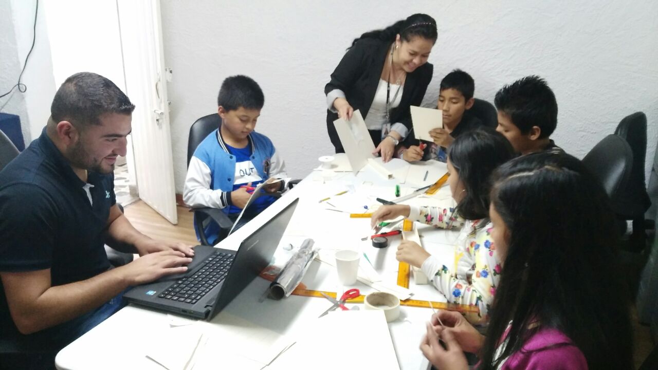 foto de niños y niñas genio
