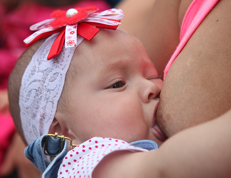 una fiesta de madres felices 