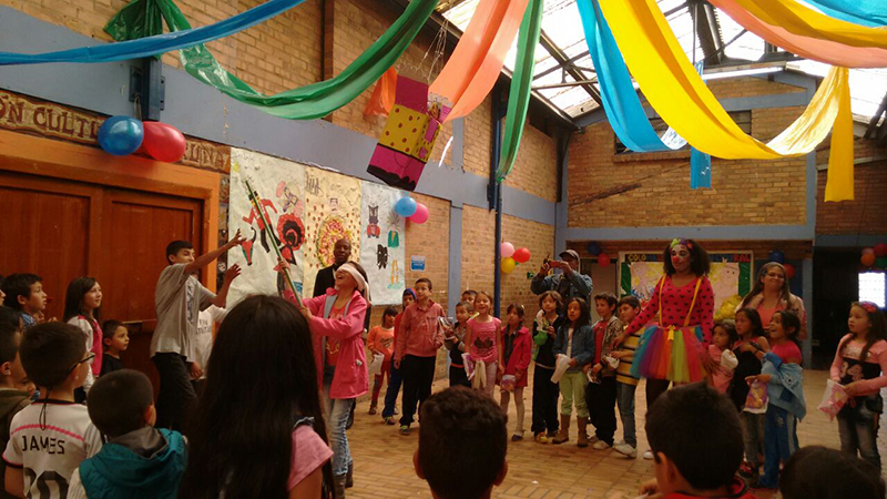 foto de niños compartiendo 2