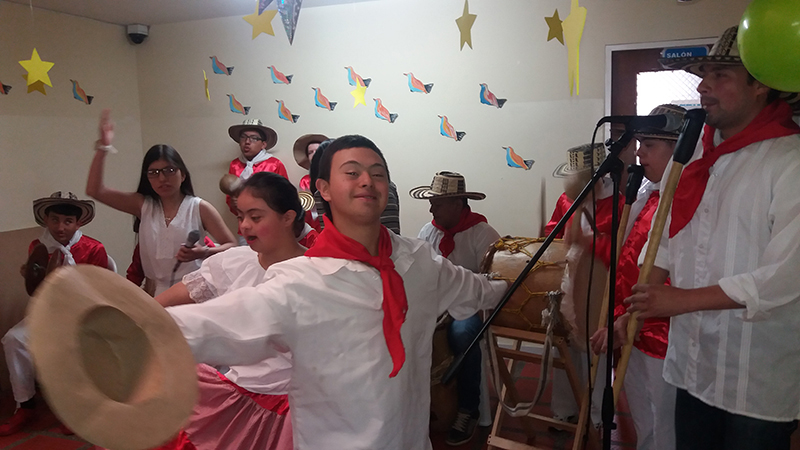 foto de niños compartiendo 5