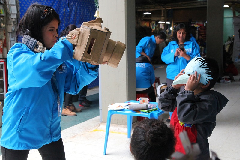 Foto de niños haciendo actividades ludicas