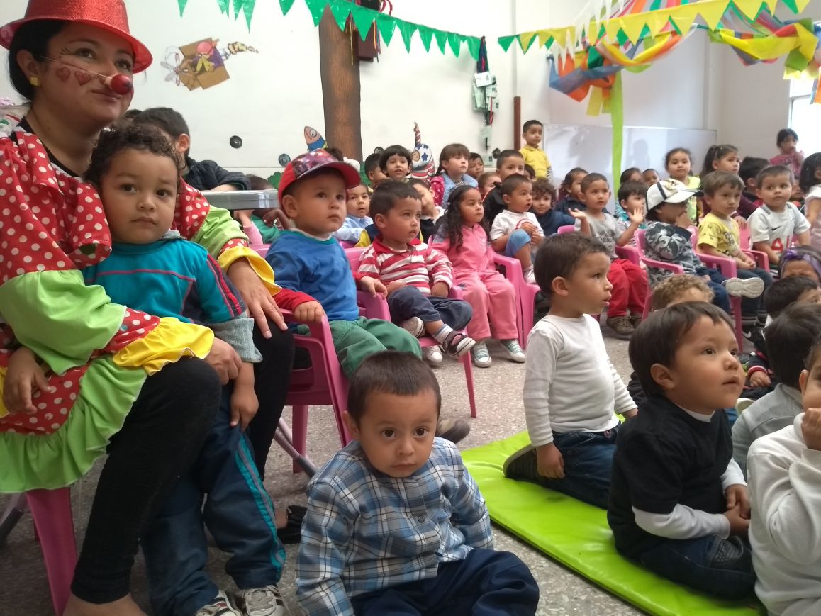 foto de niños y niñas