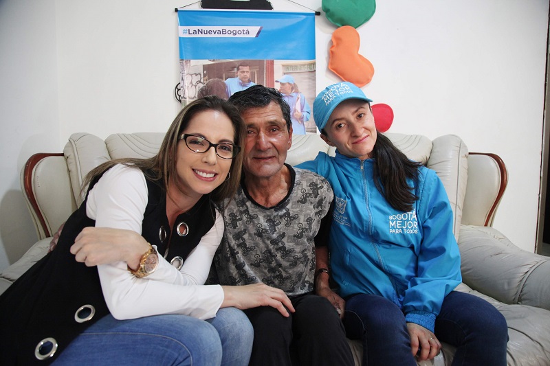Exhabitante reencontró a su familia 3