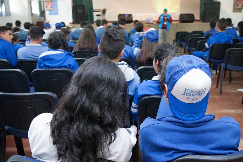 Foto de jóvenes