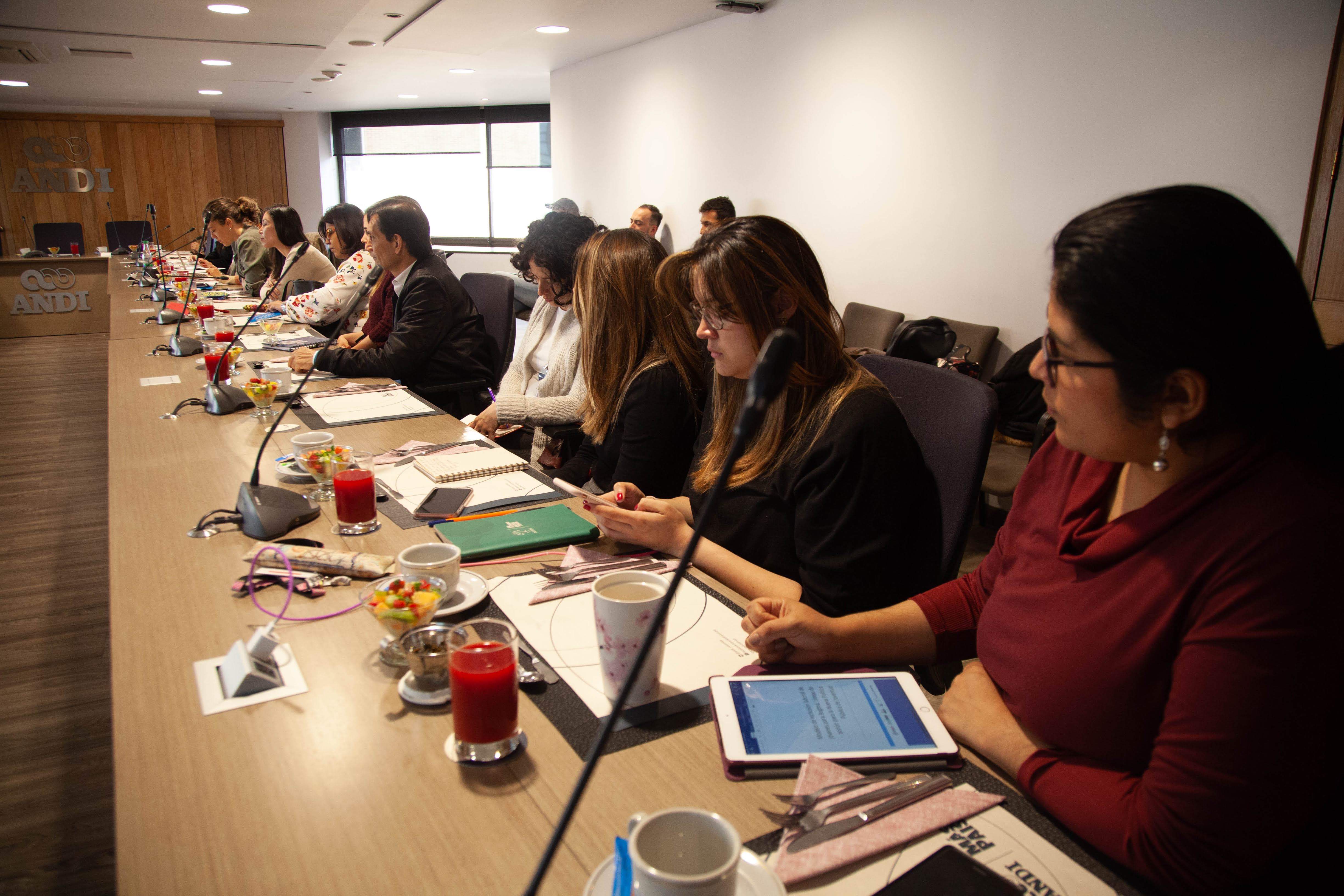 foto de mujeres jovenes