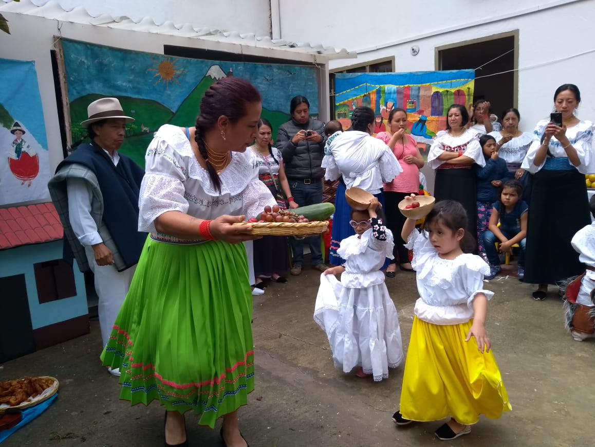 foto de personas mayores bailando 5