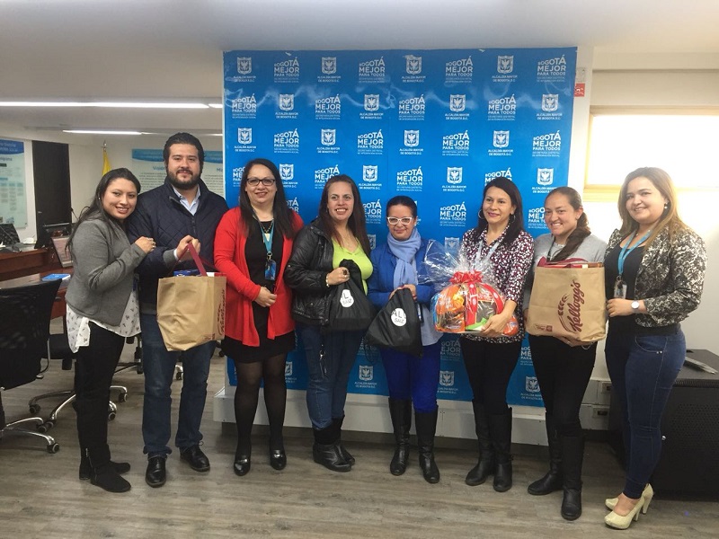 foto de mujeres funcionarias de la SDIS