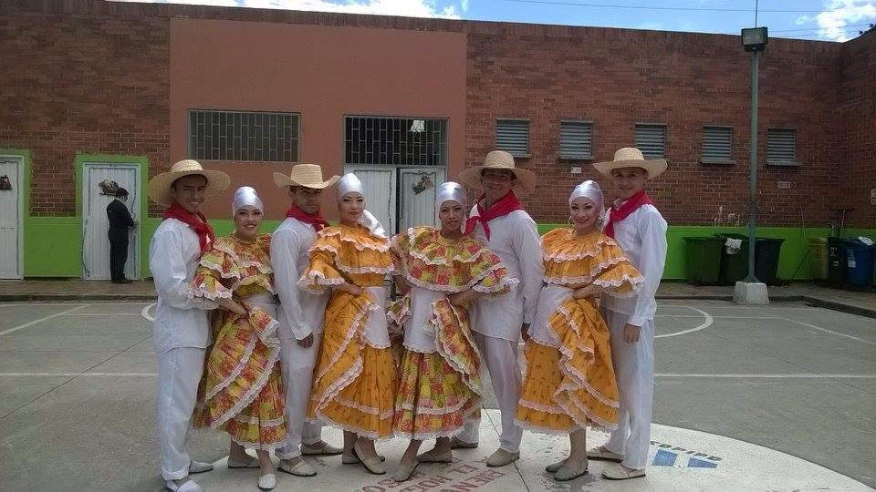 foto de bailarines
