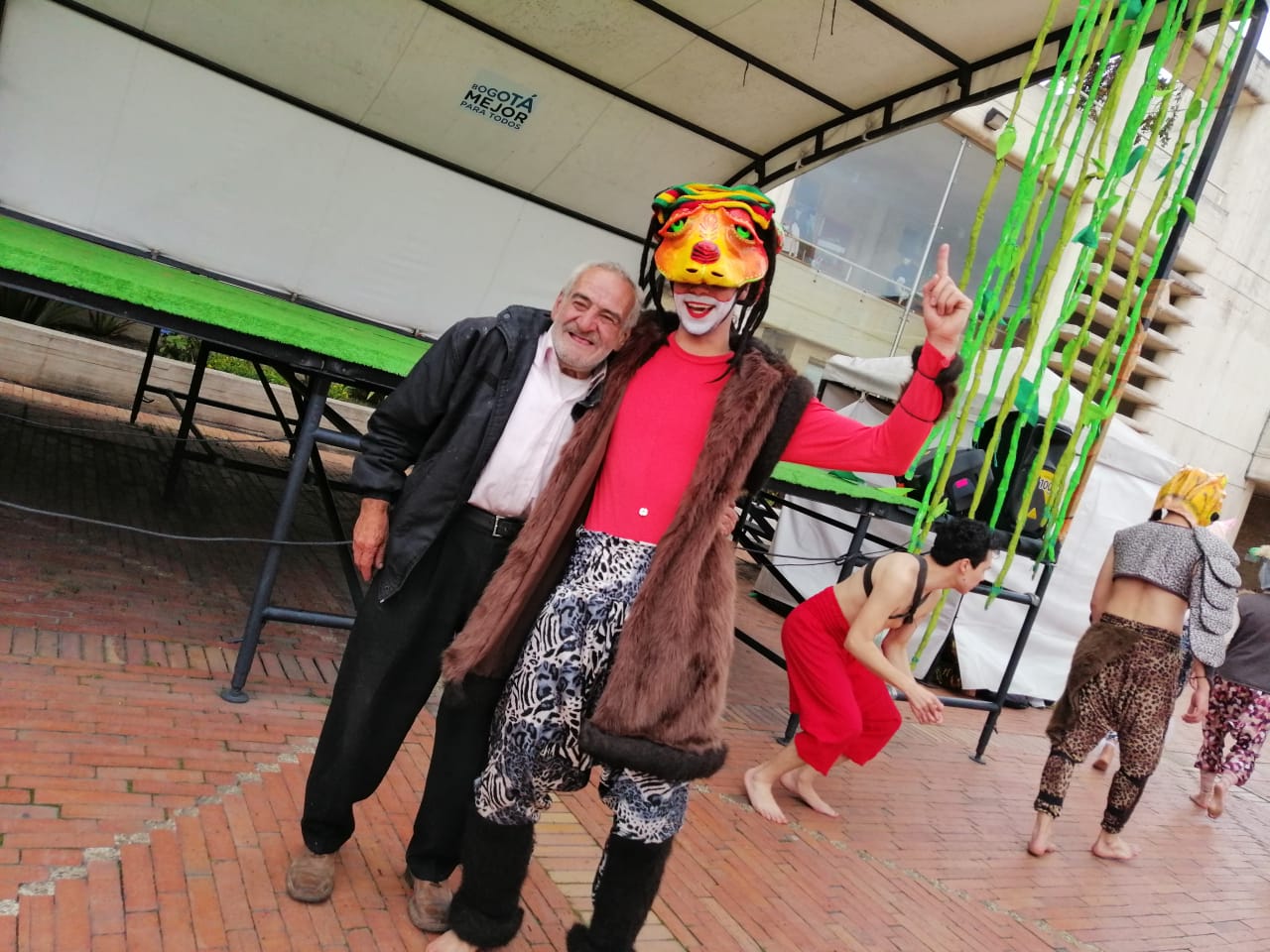 un caballero de la calle 3