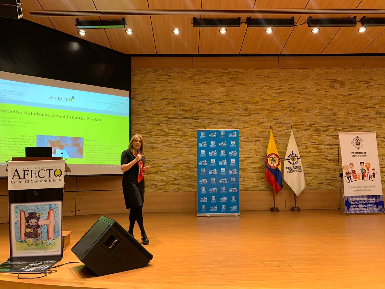 secretaria en auditorio